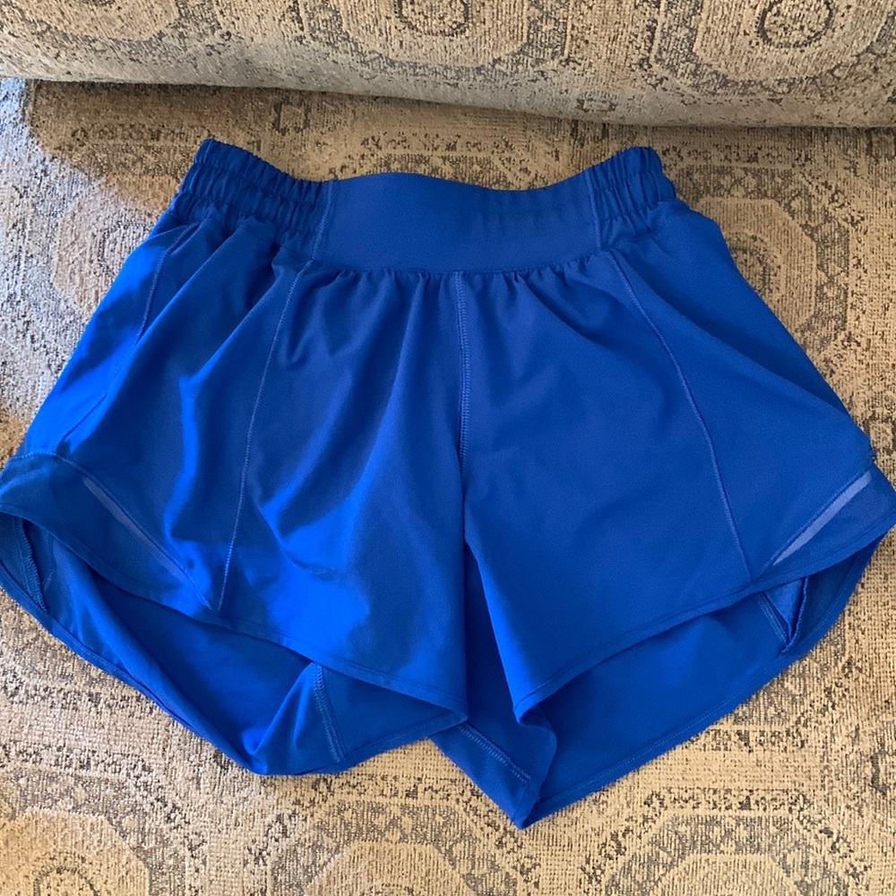 RARE Royal Blue Lululemon Hotty Hot shorts size 4 WORN ONLY ONCE